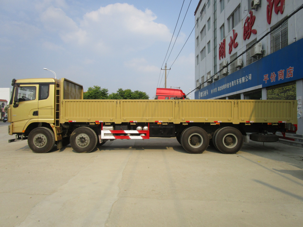 6.8米欄板貨車