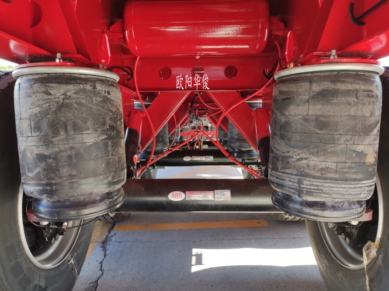 11米輕型欄板半掛車