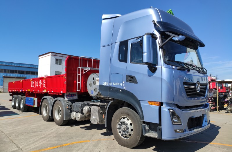 11米輕型欄板半掛車